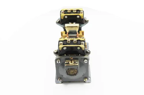 РВП-72 3221 110В реле времени фото 3 РВП-72 3221 110В реле времени фото 3